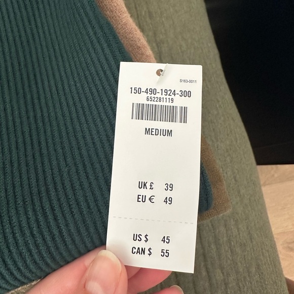 Abercrombie & Fitch Knitted Cropped Tank - Picture 2 of 5